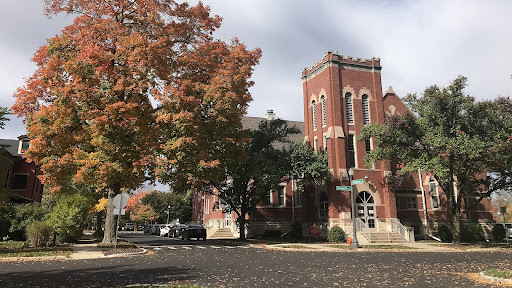 Naperville, IL in the fall